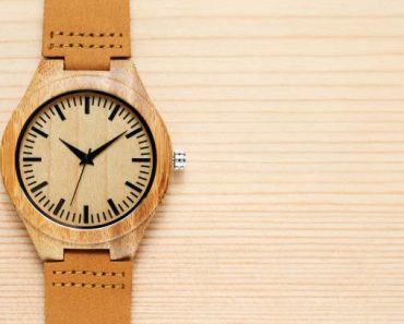 Comment entretenir une montre en bois ?
